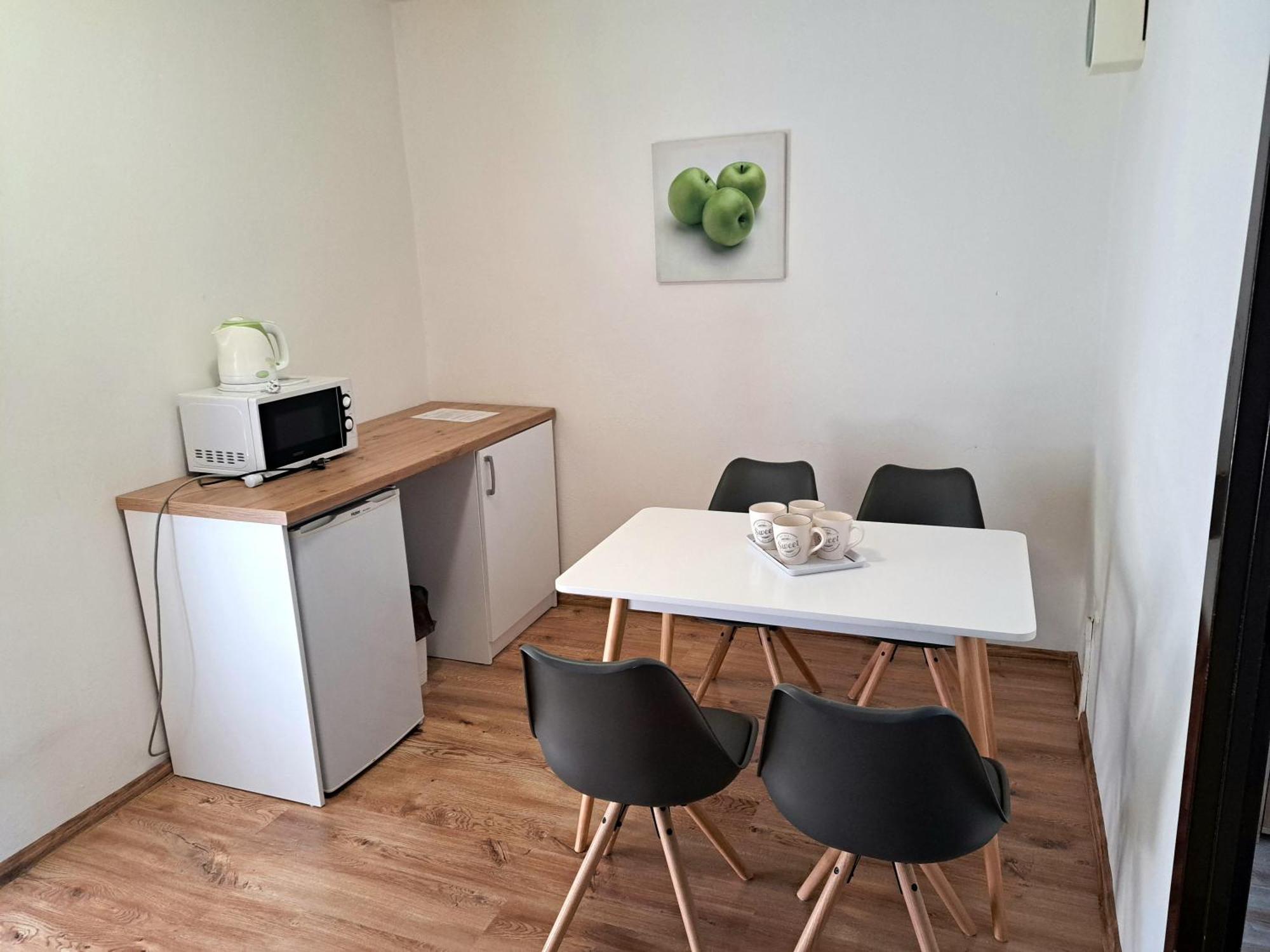 Skolsky Internat Medicka 2 Košice Exterior foto